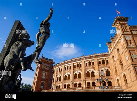 Plaza De Toros Monumental De Las Ventas Fotos Und Bildmaterial In