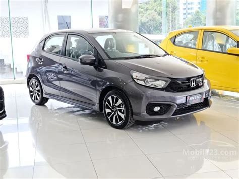 Ini Perbandingan Honda Brio Vs Toyota Agya Dari Segi Harga Spesifikasi