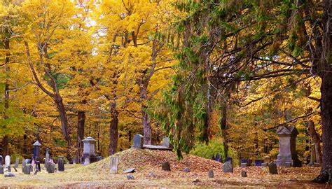 Most Haunted Cemeteries in America - FrightFind