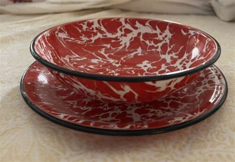 Vintage Graniteware Splatterware Red White Swirl Bowl 6 5 7