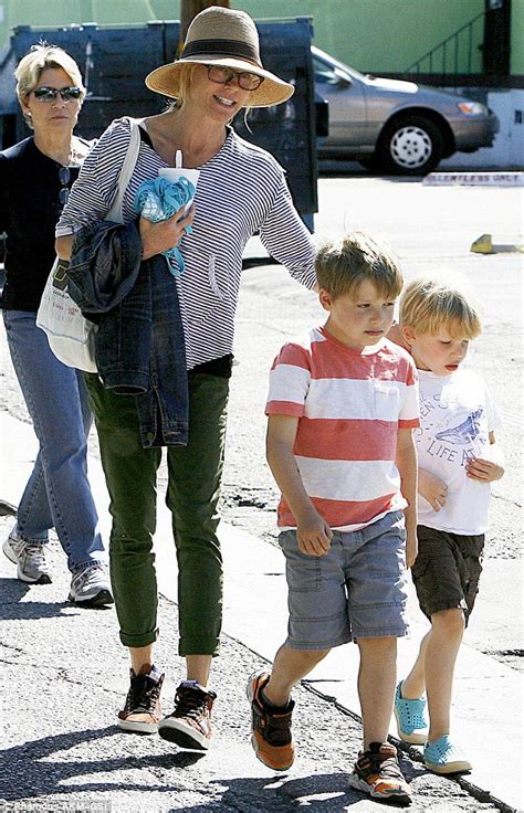 Julie Bowen Kids