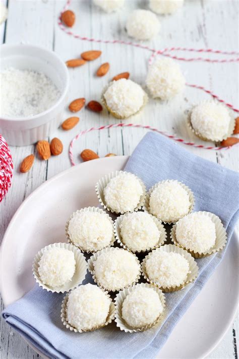 RAFFAELLO COCONUT BALLS | Recipe | Coconut balls, Sweet snacks, Creamy ...