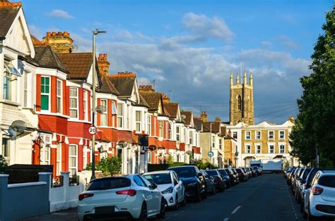 Premium Photo | Typical english houses in tooting south london england