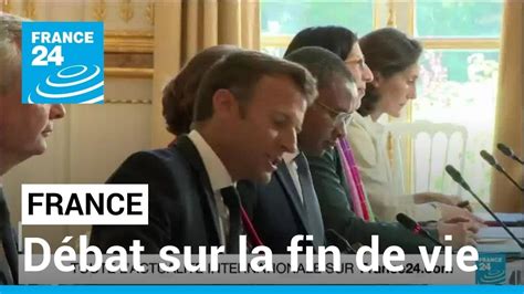 Débat sur la fin de vie en France Emmanuel Macron veut un projet de