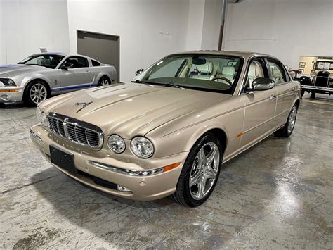 2005 Jaguar XJ8 Vanden Plas Collectible Motor Car Of Atlanta