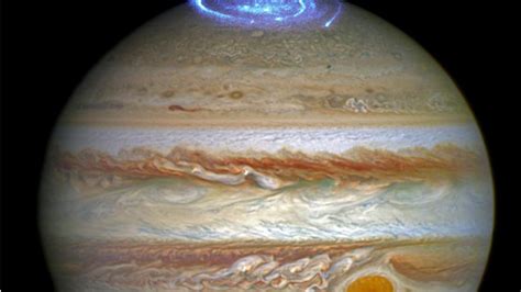 Jupiter S Striking Aurora Captured By Hubble Newshub