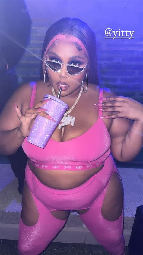 Lizzo Wears Pink Yitty Leggings to 21 Savage's Birthday | PS Fashion