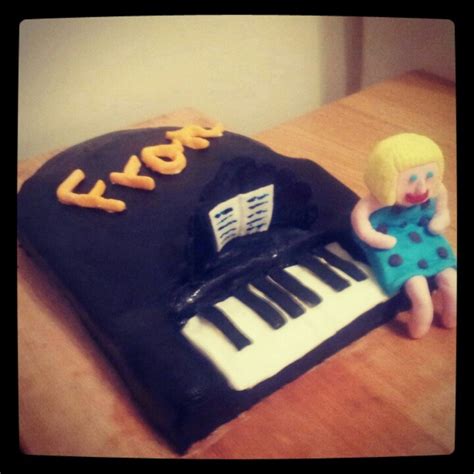 Piano Cake For A Th Birthday Really Enjoyed Making The Grand Piano