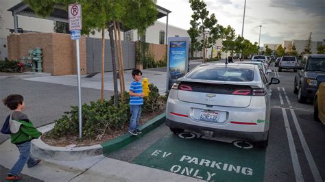 The EV Connect Cloud Brings Connectivity & Interoperability To EV Charging - CleanTechnica