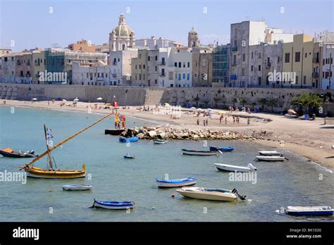 Trapani (Sicily), view of Old Town Stock Photo - Alamy