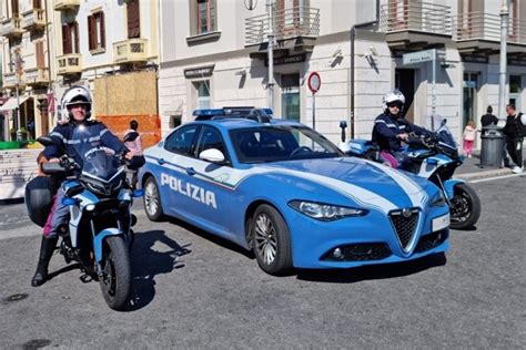 Enne Arrestato Dalla Polizia Di Stato Di Crotone Dopo Un Lungo