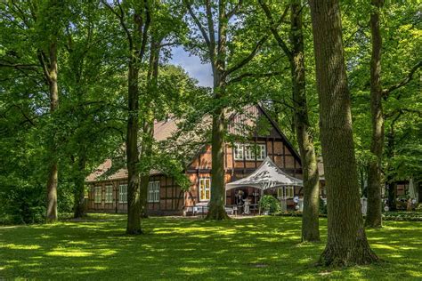 Hermann Löns Park in Hannover ein Spaziergang im Grünen