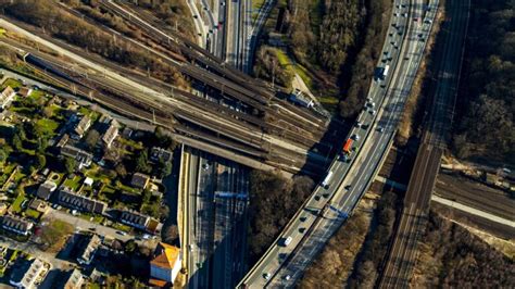 Deutsche Bahn Sperrt Ab Freitag Wichtige Strecken Im Ruhrgebiet