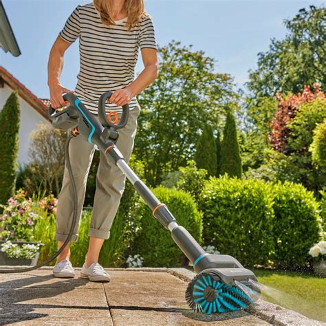 Gardena Akku Multi Reiniger Aquabrush Patio V P A Solo Kaufen Bei Obi