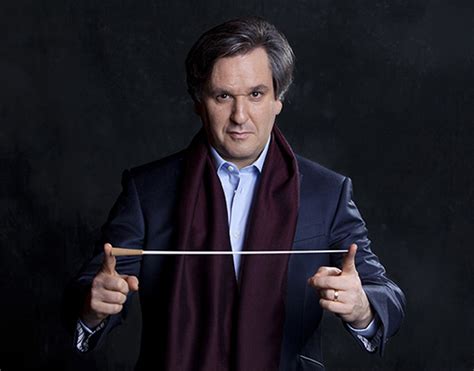 Antonio Pappano Will Conduct At The Met Opera Retain Post At Royal