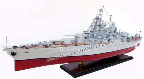 WAR SHIP MODEL USS California (BB-44)