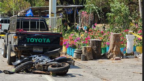 Motociclista Muere Tras Impactar Con Pick Up En Autopista A Comalapa