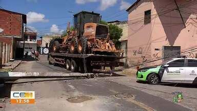 Cetv Edi O Fortaleza Caminh O Derruba Poste E Atinge