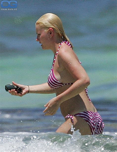 Elisha Cuthbert Nude Pictures Onlyfans Leaks Playboy Photos Sex Scene Uncensored