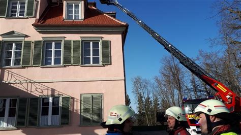 Rauchmelder löst aus Feueralarm auf Hechinger Schloss Lindich