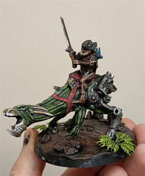 A Kroot Shaper on Knarloc. : r/kroot