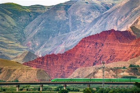 Danxia Landforms Along The Lanzhou Xinjiang Railway Govt Chinadaily