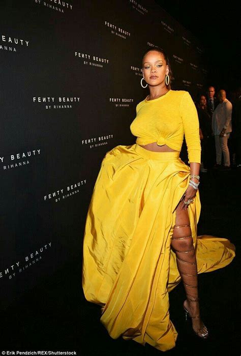 Pin By KAT On Mellow Yellow Rihanna Style Rihanna Outfits Rihanna Looks