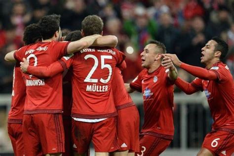 Bayern ist Herbstmeister Kantersieg für Leverkusen Fußball