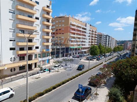 Arrendamento De Apartamento T Na Avenida Marqu S De Pombal S N Leiria