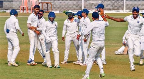 Ranji Trophy 2023 Stuck On 384 Level With Maharashtra In First