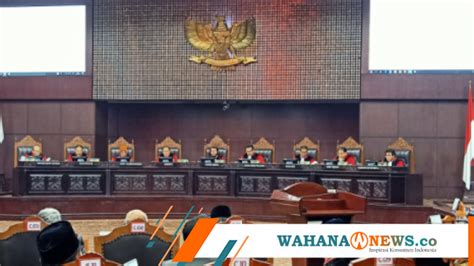 Pembagian Bansos Hal Lumrah Hakim MK Tak Berhubungan Dengan Perolehan