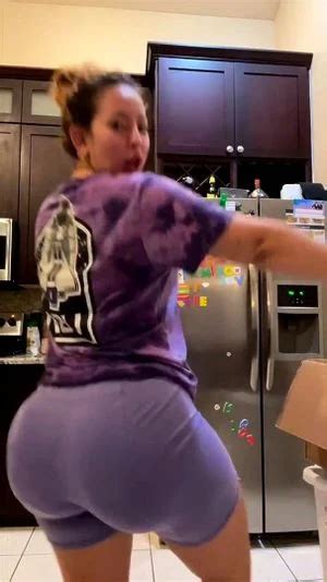 bootyを視聴 Ass Leggings Amateur Porn SpankBang