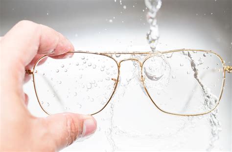 How To Clean Eyeglasses Seal Beach Ca