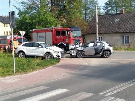 Wypadek w Chańczy Kierowca ranny po zderzeniu dwóch aut Echo Dnia