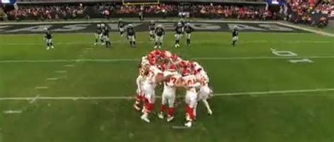 Watch Chiefs Score Touchdown On Silly Orchestrated Play, Proving They’re The Best AFC Team | The ...