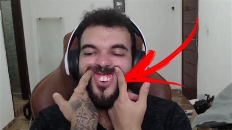 Renan Mostra Sua Gengiva Ao Vivo Youtube