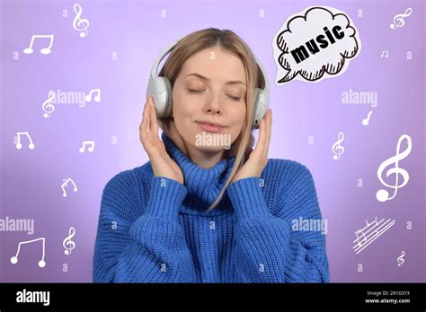 Cute Chubby Blonde Woman Fotos Und Bildmaterial In Hoher Aufl Sung Alamy