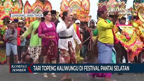 Tari Topeng Kaliwungu Tampil Di Festival Pantai Selatan Lumajang