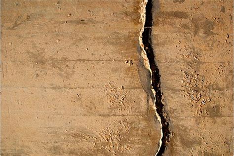 Vertical Wall Cracks Causes And Repair Options