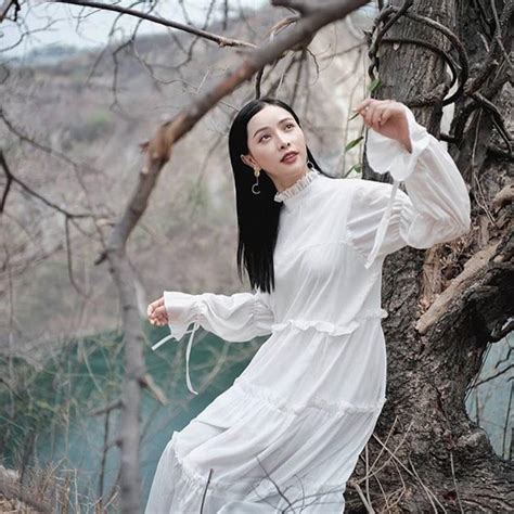 D N Hot Girl Xinh P V Sang Ch Nh To N Hoa H U Ng I M U C A L O Titanic N I M I Th C