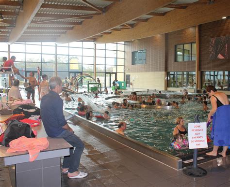 SAINT DES VOSGES Loisirs Les enfants séclatent au centre aquatique