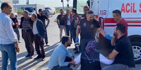 Hasta Taşıyan Ambulans İle Otomobil Çarpıştı 1 Yaralı