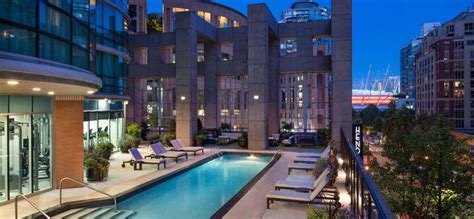 10 Best Hotels In Downtown Vancouver, Canada | Trip101