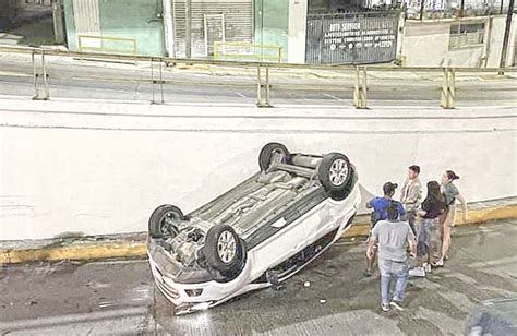 Ocho accidentes automovilísticos en la ciudad dejan seis personas