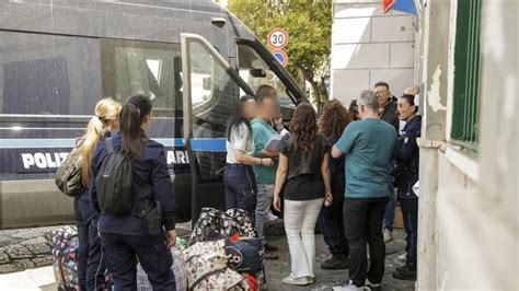 Carcere Di Pozzuoli Inagibile Dopo Le Scosse Il Post Del Caff