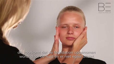 How To Hoe Bereid Je Je Huid Voor Op Make Up Youtube