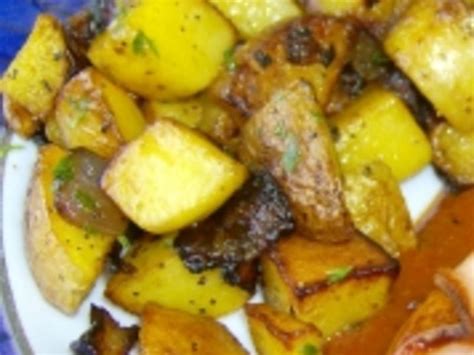 Bratkartoffelwürfel aus rohen Kartoffeln Rezept kochbar de