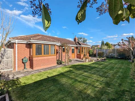 2 Bed Detached Bungalow For Sale In Morton Road Fernhill Heath