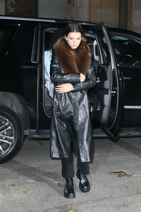 Kendall Jenner In A Black Leather Coat Was Seen Out In New York