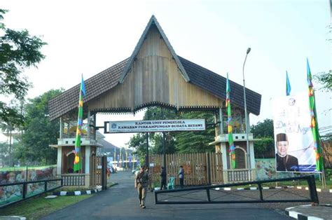 Setu Babakan Wisata Cermin Kampung Budaya Betawi